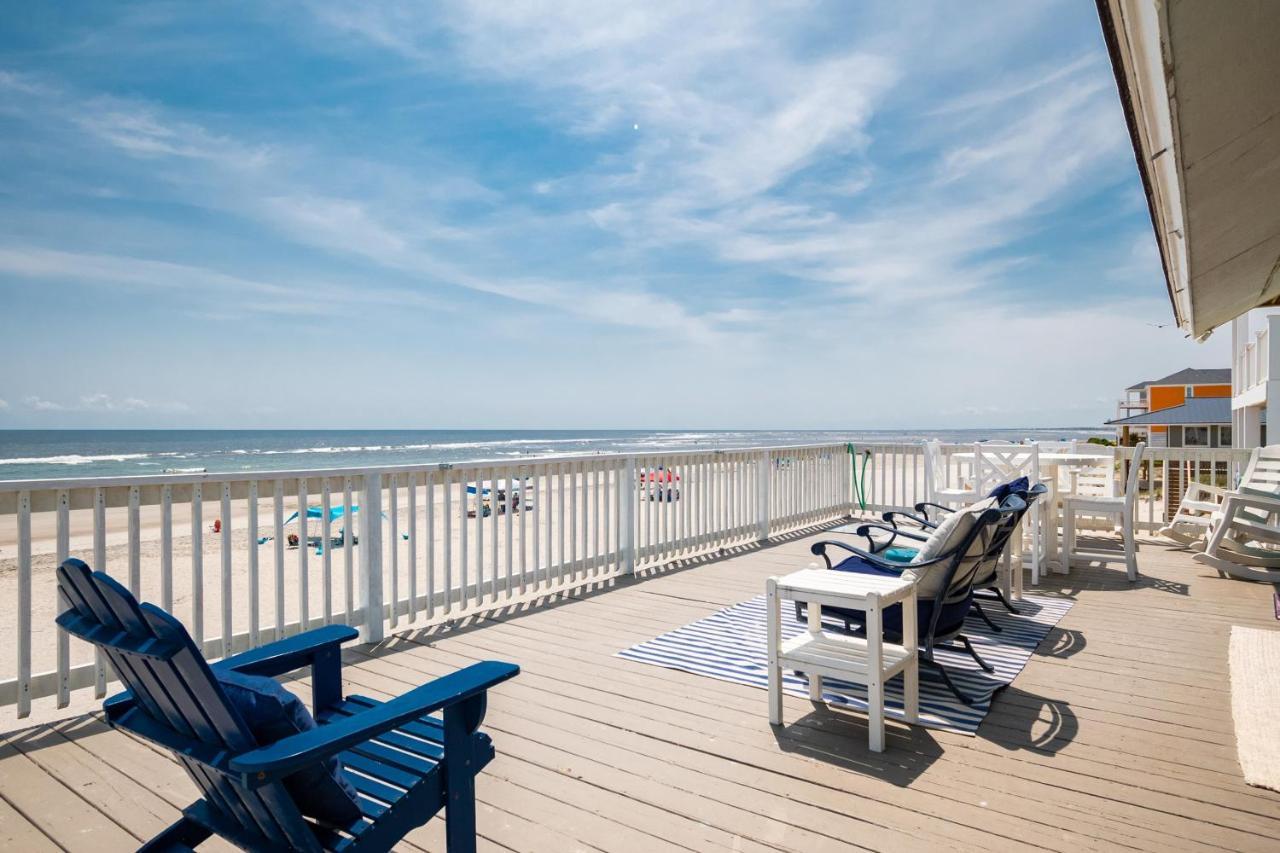 Just Beachy By Oak Island Accommodations Exterior photo