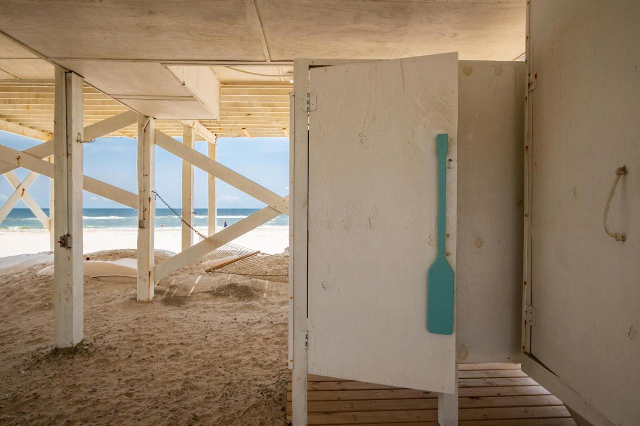 Just Beachy By Oak Island Accommodations Exterior photo