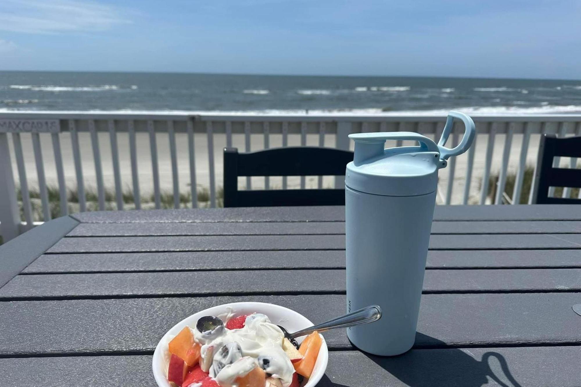 Just Beachy By Oak Island Accommodations Exterior photo